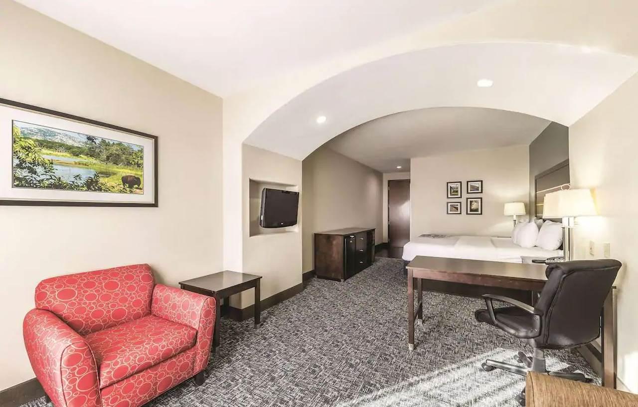 La Quinta By Wyndham Tulsa - Catoosa Hotell Eksteriør bilde