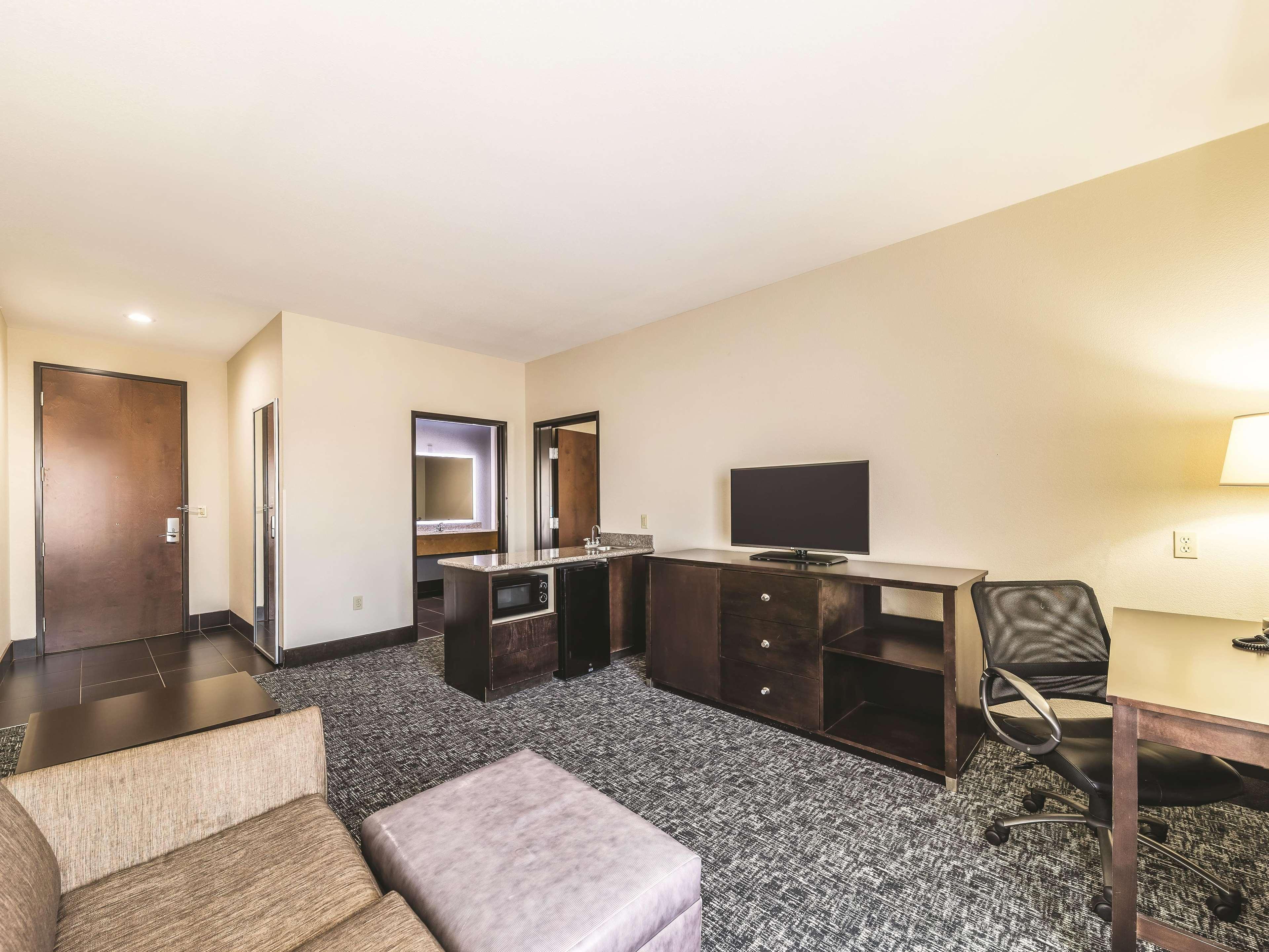 La Quinta By Wyndham Tulsa - Catoosa Hotell Eksteriør bilde