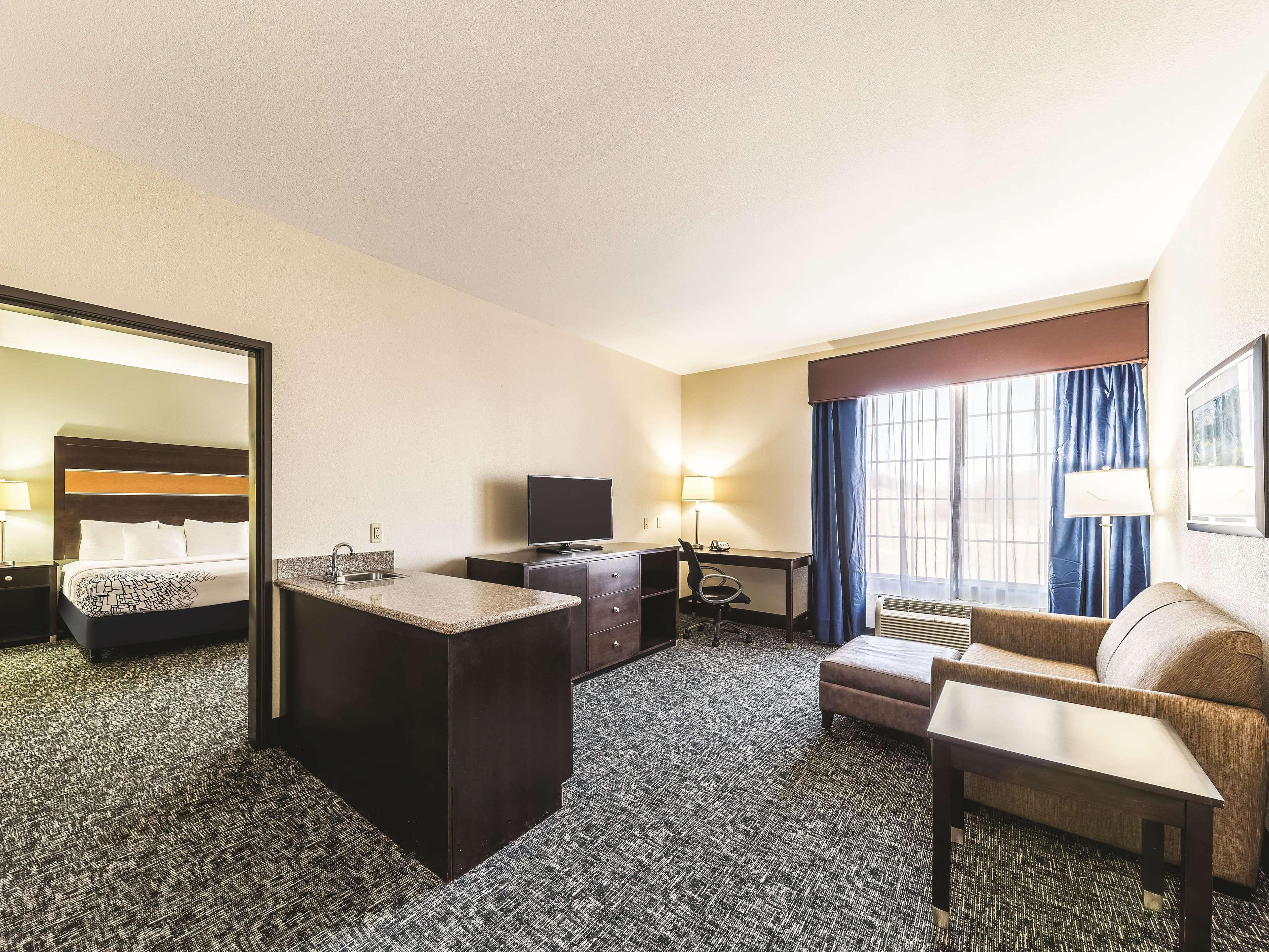 La Quinta By Wyndham Tulsa - Catoosa Hotell Eksteriør bilde