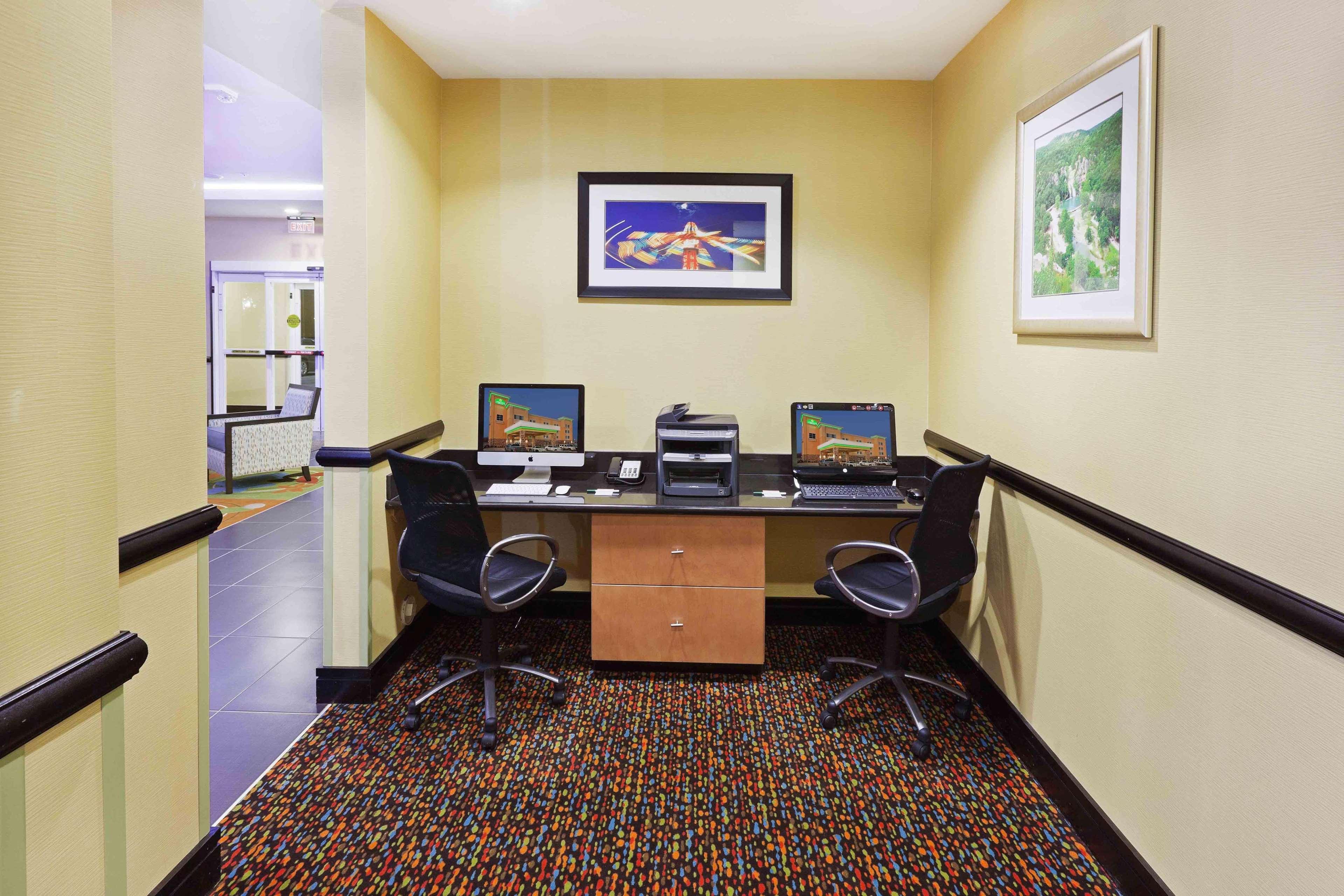 La Quinta By Wyndham Tulsa - Catoosa Hotell Eksteriør bilde