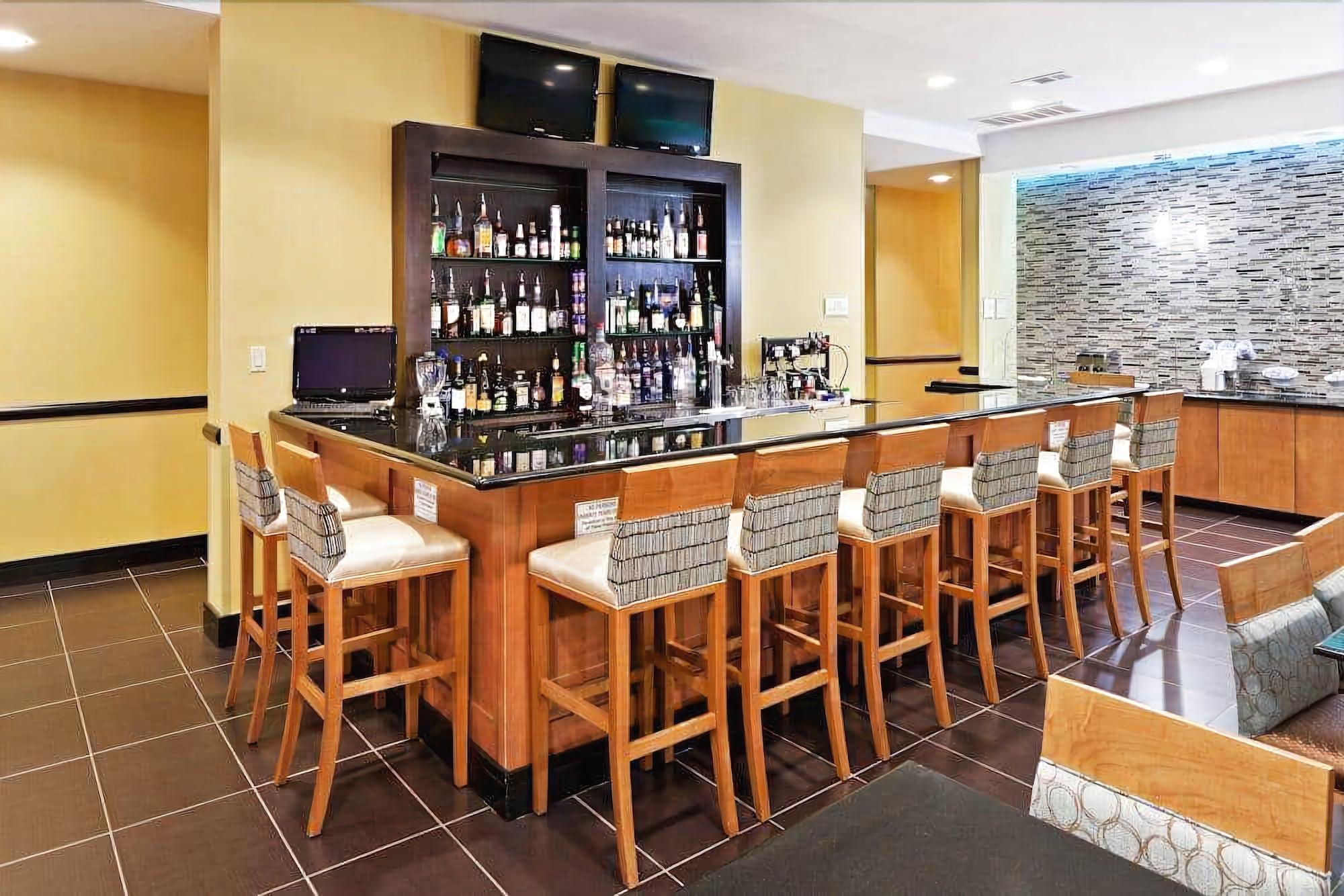 La Quinta By Wyndham Tulsa - Catoosa Hotell Eksteriør bilde