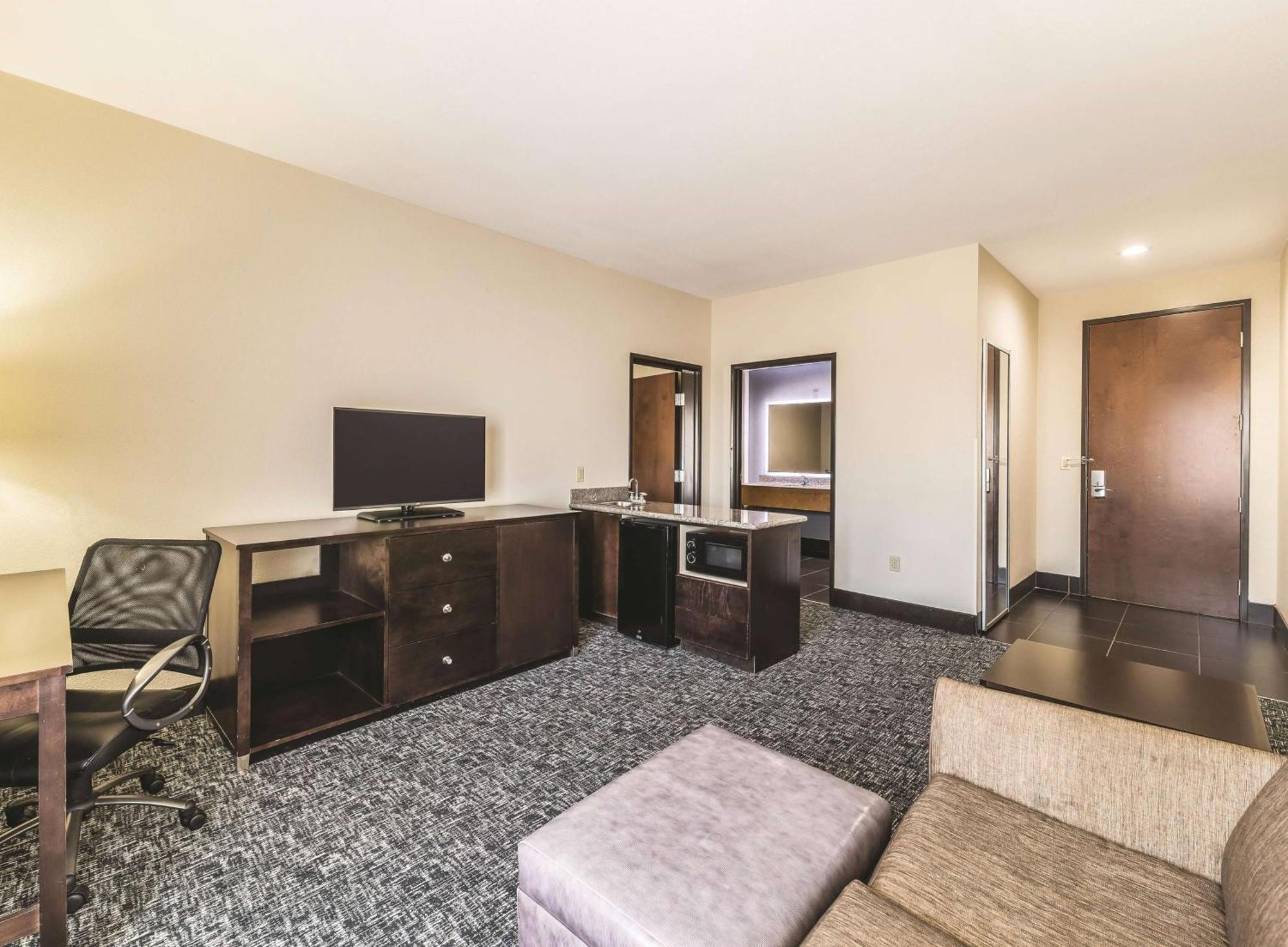 La Quinta By Wyndham Tulsa - Catoosa Hotell Eksteriør bilde